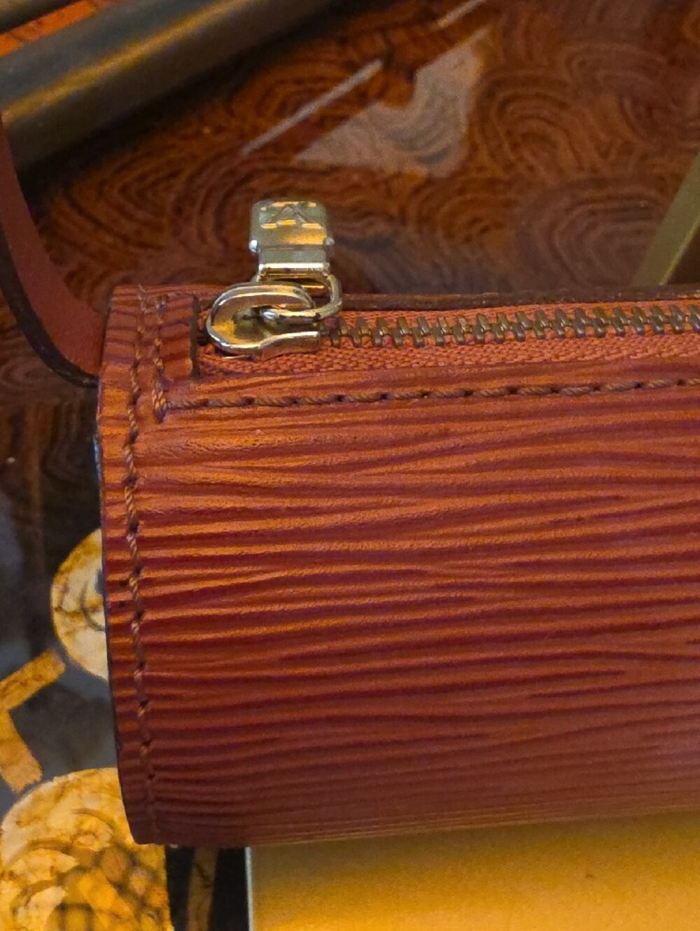 Louis Vuitton Brown Epi Soufflot Pouch 1997 Excellent Condition with COA - Picture 2 of 12